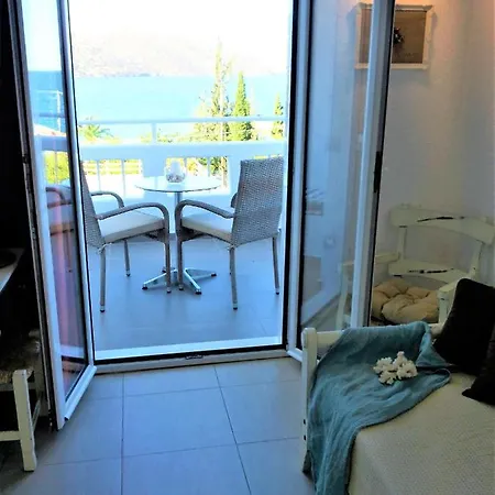 Dimitra Apartment *